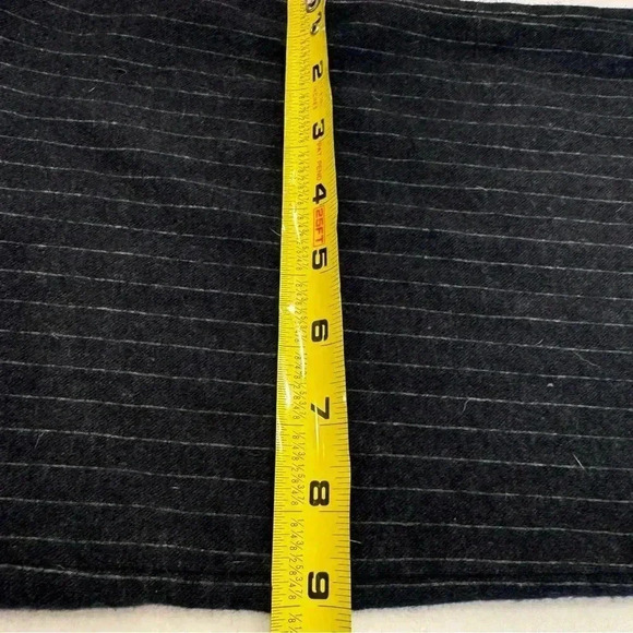 J. McLaughlin woman’s wool dark grey pinstripe dress pants size 4 - Picture 8 of 8